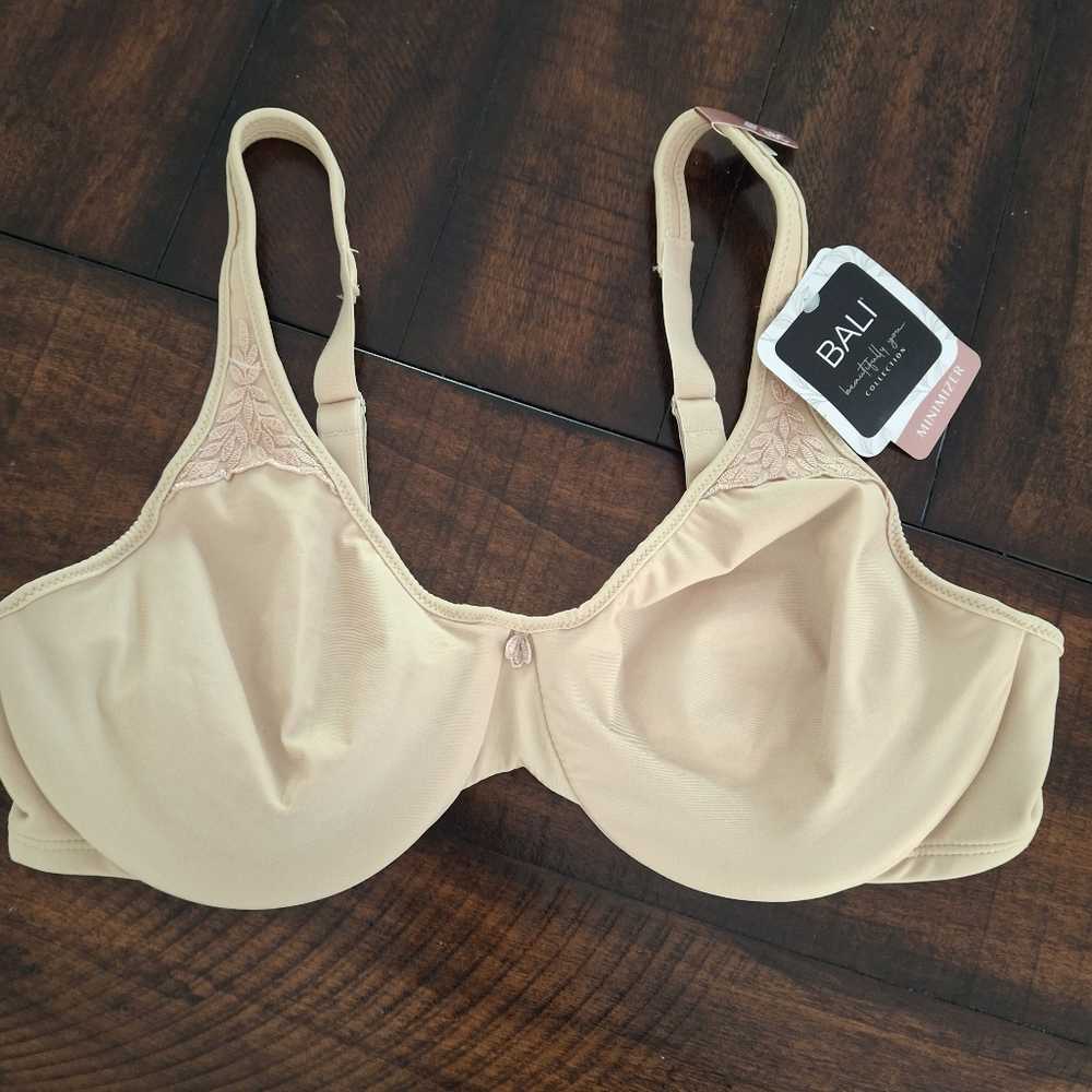BALI Minimizer Bra NWT